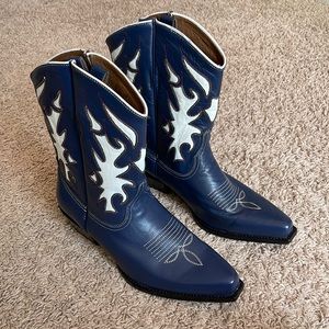 NWOT Vintage Blue Cowboy Boots